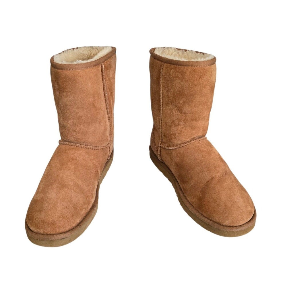 Ugg Classic Short II Sheepskin Boots Womens Size 10 Chestnut